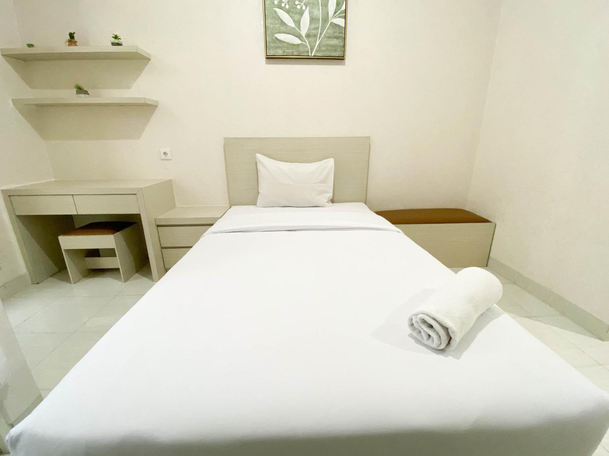 Apartemen Minimalist And Homey At Amartha View By Travelio *